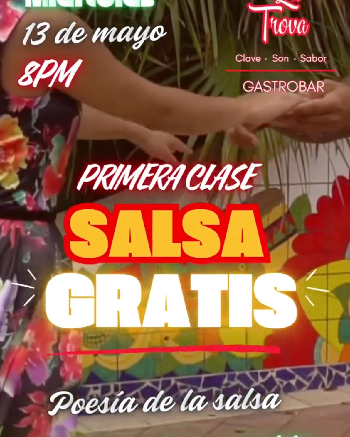 Clase de salsa en La Trova